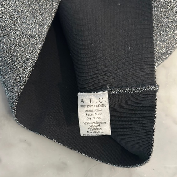 A.L.C. Ali silver metallic crop top - Picture 5 of 5